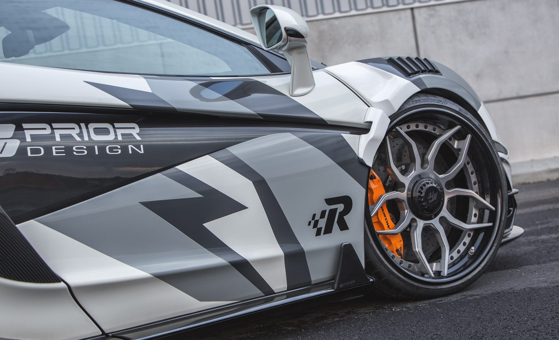 PD1 Front Fenders Add-Ons for McLaren 570S