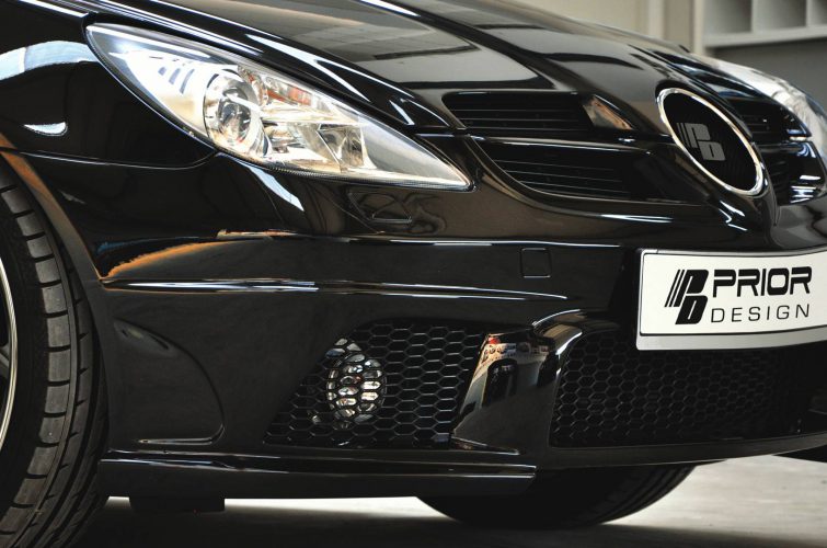 thumbnail interactive-video image 1 of Maxton Design Front Diffuser Splitter – Gloss Black ABS For Mercedes SLK R171 1 of 6