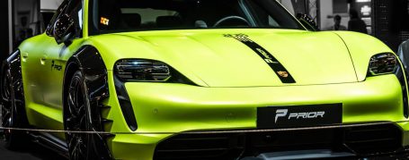 Porsche Taycan Widebody Messepremiere - Essen Motor Show 2022