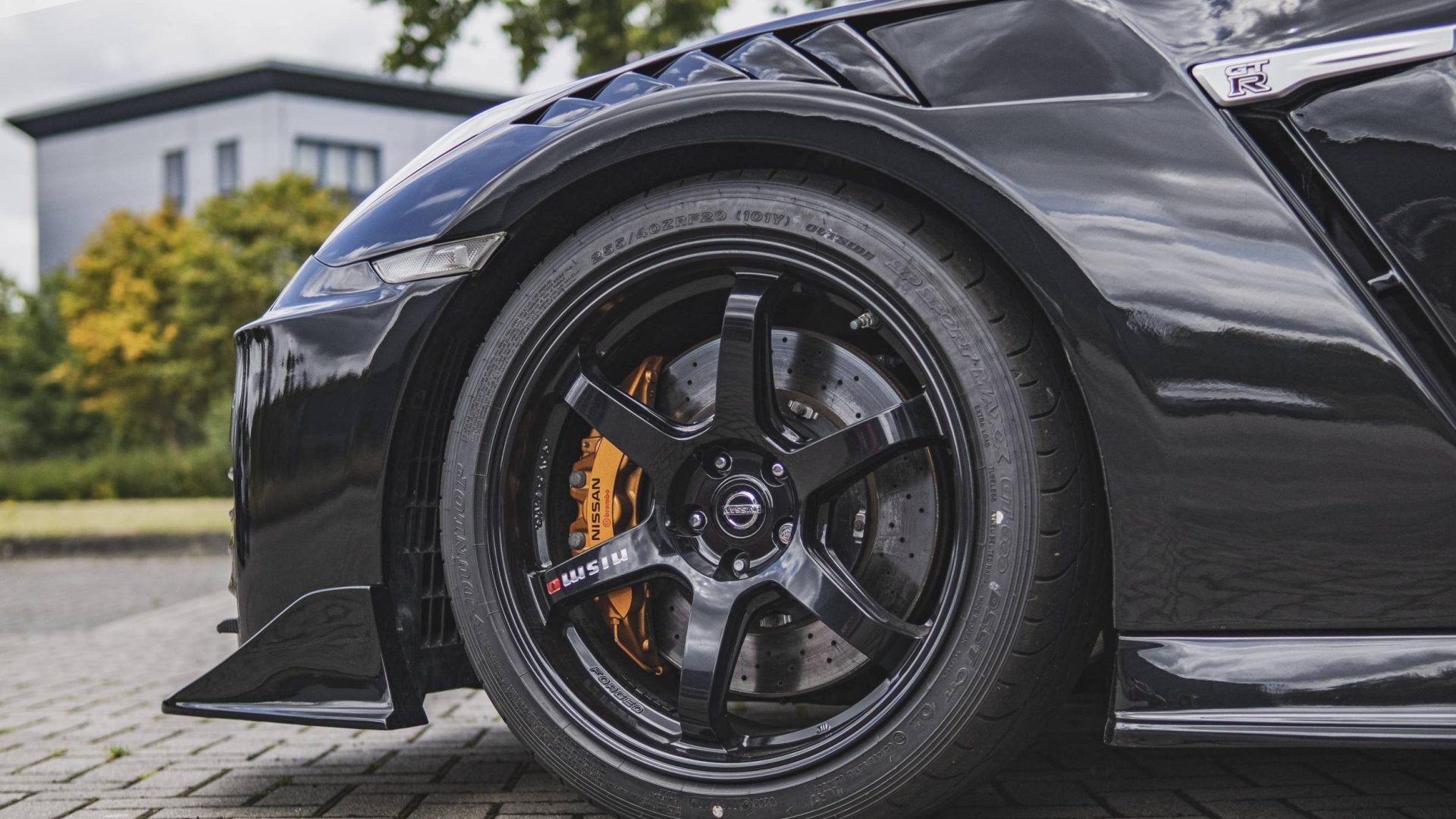GTC-500 Nissan GTR R35 Side Plates
